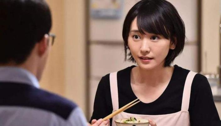 日本男子回家时,为何要喊一声“我回来了”?为了避免妻子尴尬