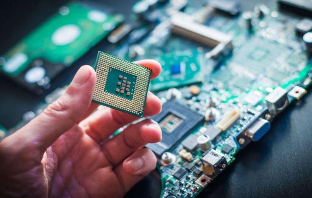 芯片|白宫“造就”中国!美国断供中国芯片,中方大批项目破土动工