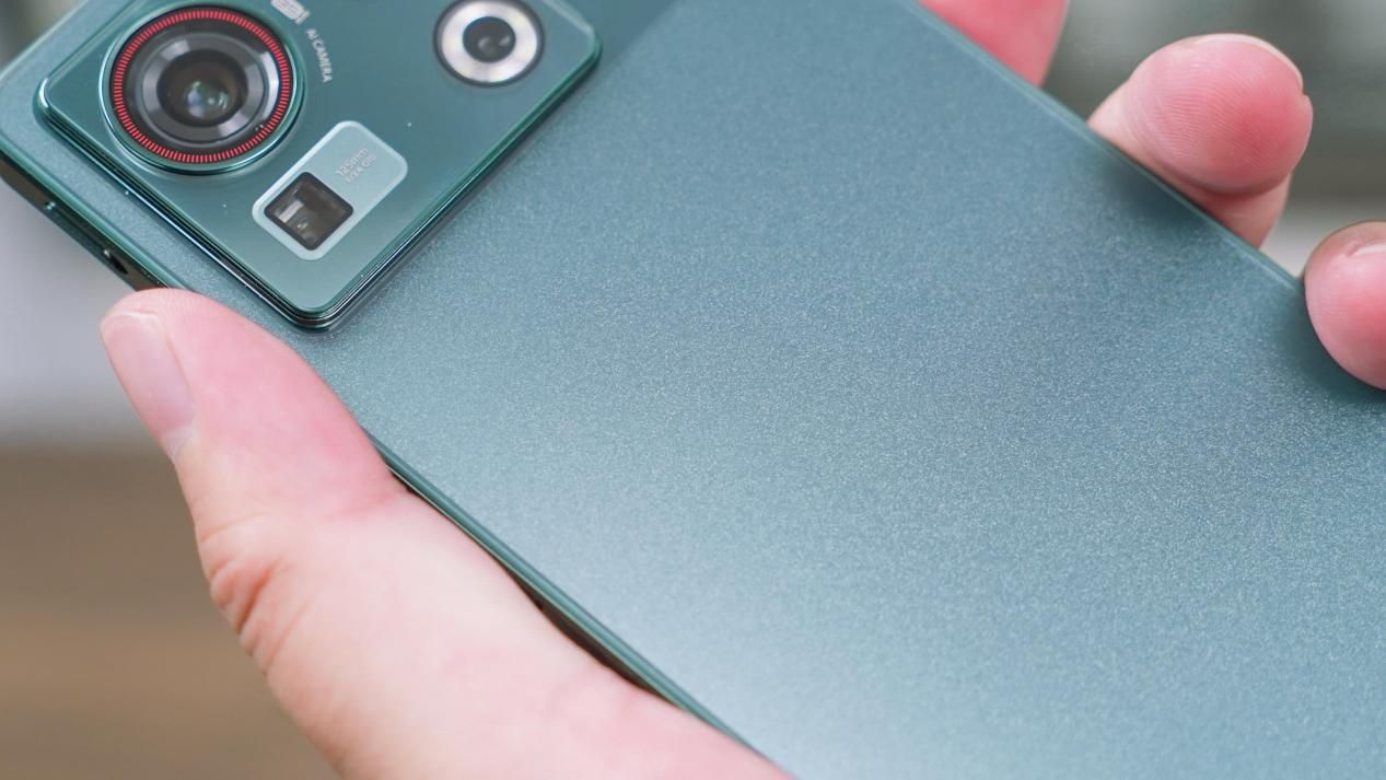 Nubia|Nubia Z40S Pro手机:颜值与实力兼备