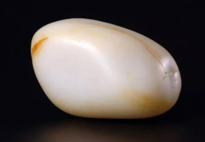 和田玉籽料|除了羊脂玉，还有哪些“和田料”价值高到起飞？