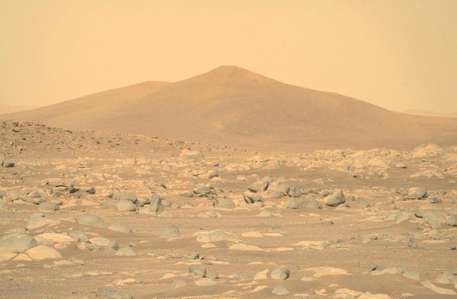 毅力号火星车拍下惊奇视频：荒凉的火星狂风大作、尘土飞扬