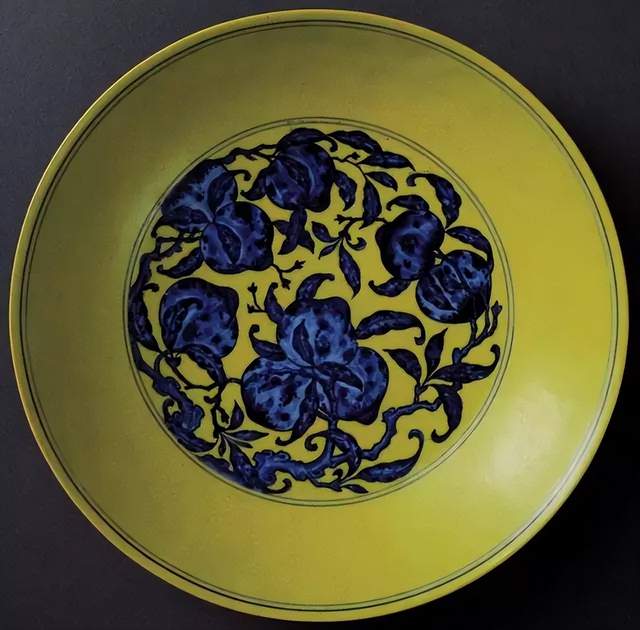 翡翠|为什么官窑黄釉青花瓷器都很珍贵