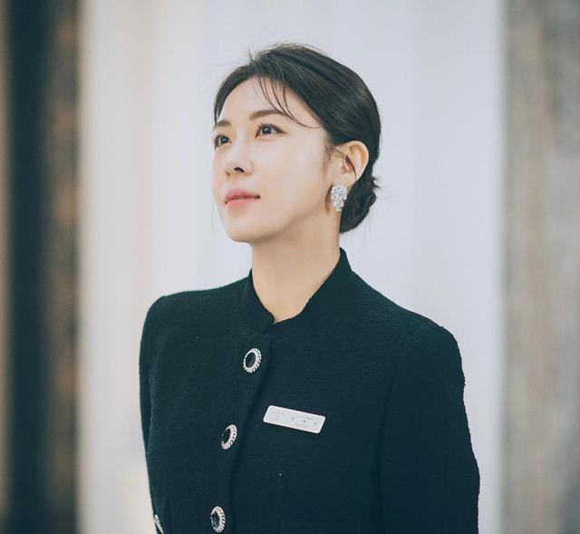 河智苑|今年最好看韩剧是哪部？还没看河智苑的《树立而死》，别早下定论