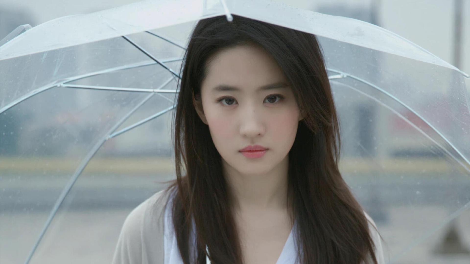 刘亦菲|出道前期的刘亦菲也太惊艳了吧，清纯又灵气，很有“日系美”