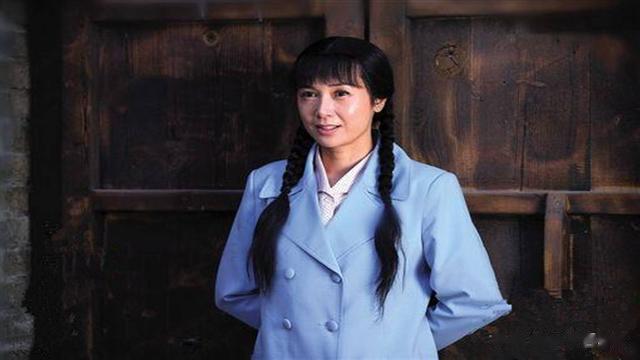 蒋雯丽|“京圈大姐大”蒋雯丽,终究还是吃了“报复”的红利