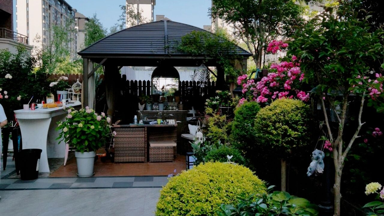 二手房|买了一楼，带110㎡院子的房子，历时二年打造功能性小花园，太好看了