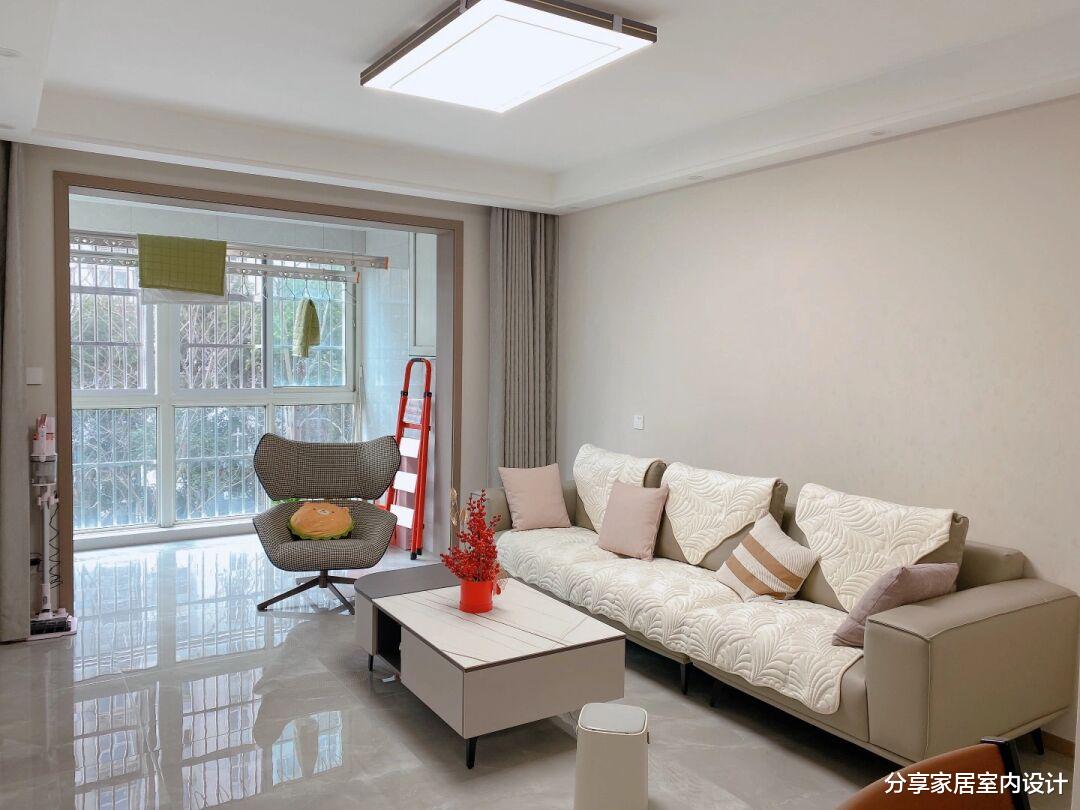 终于入住新房,一家人开开心心生活在一起,迎接新春佳节到来!