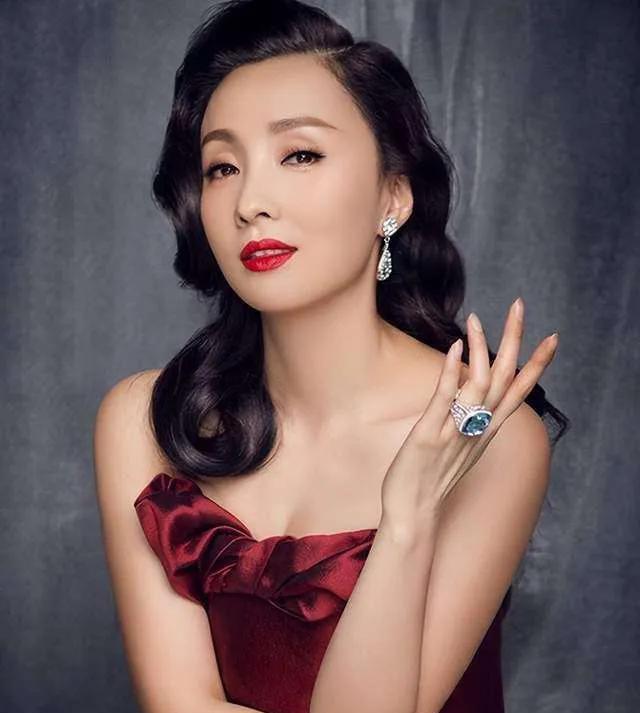 徐峥|小陶红涉张庭夫妇传销漩涡，丈夫徐峥：不关我事，再一次撇下妻子