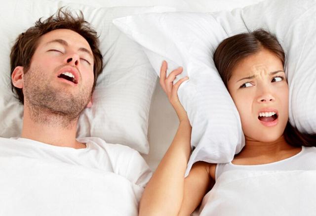 睡眠|睡觉时总会突然抖一下?像坠落一样?专家给出的“答案”出乎预料