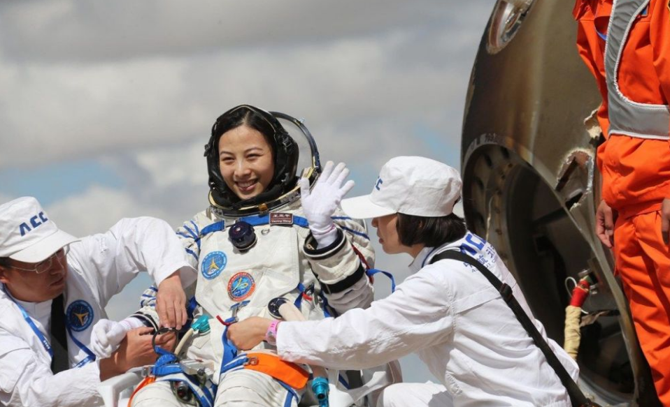 人类面临的“麻烦”,究竟何时才是尽头?2023年的地球会变好吗?