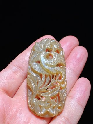 和田玉籽料|明 和田玉籽料 透雕花鸟瓦子 把件挂件