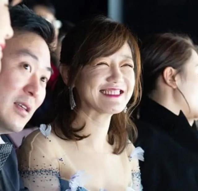 郑爽|活到现在最后悔的事情就是整容!前有孙菲菲张檬郑爽,后有娄艺潇