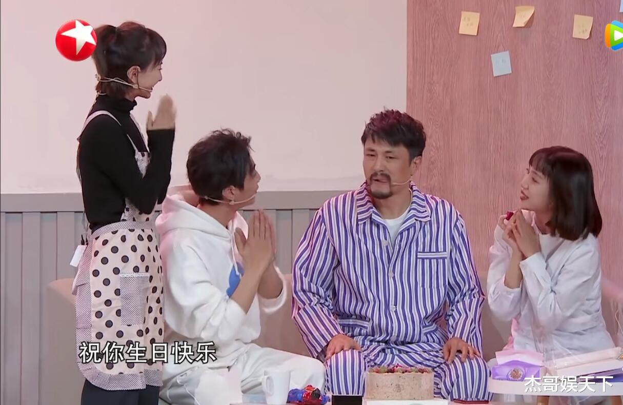 朋友请听好|老毛病没改，新问题更严重，《欢乐喜剧人老友记》让人看得太尴尬