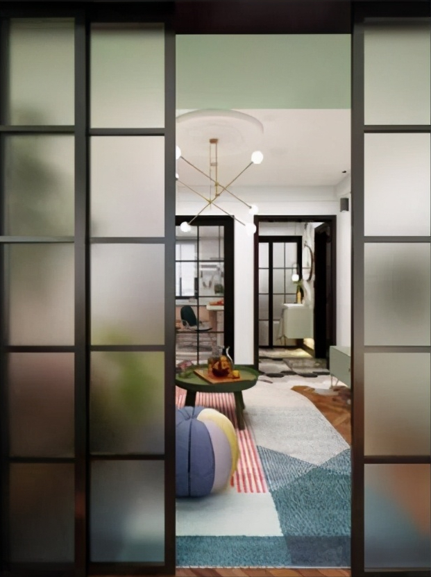 46㎡的小户型装修,进门就被客厅给吸睛了,清新的色彩真迷人