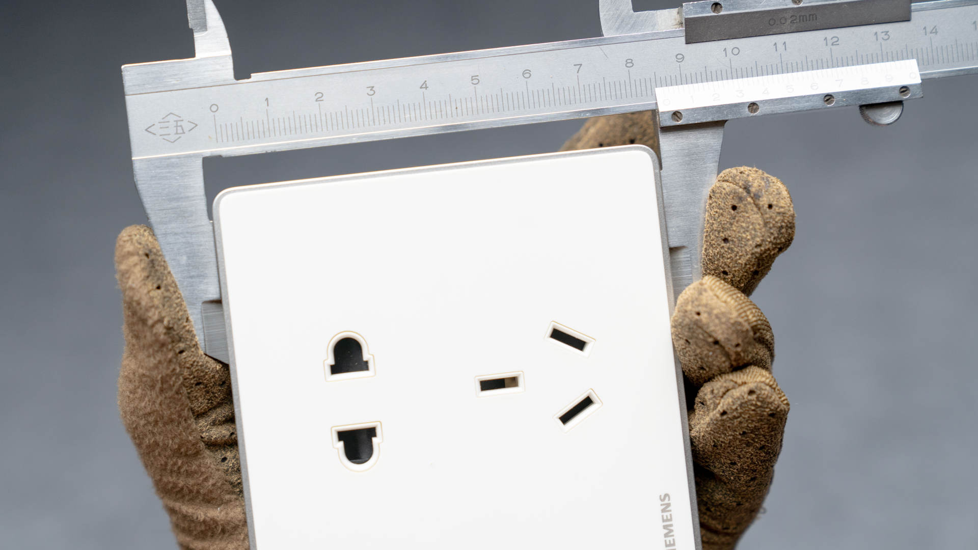 装修时插座开关什么牌子的好?