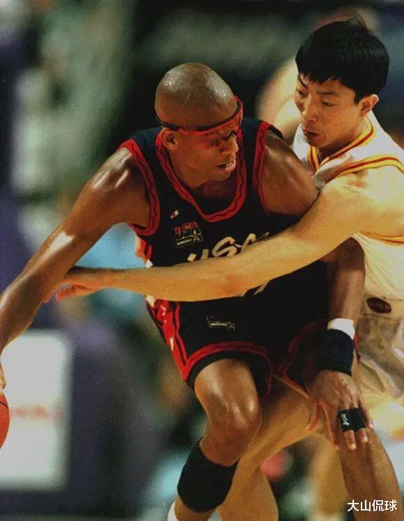 巴塞罗那|没有CBA、没有超级中锋，为什么94男篮却能打进世界8强