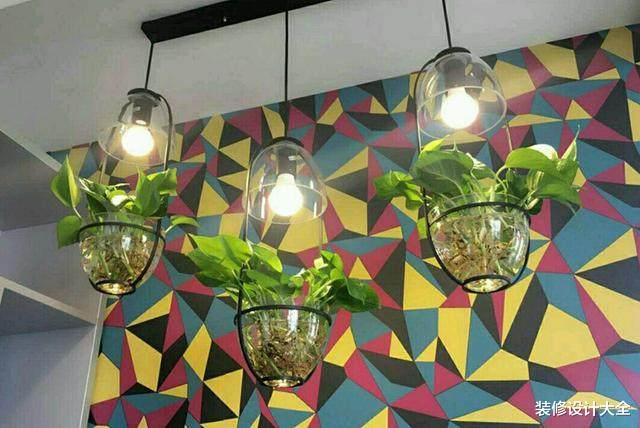 媳妇装110平新房,进门一片绿,看到卧室背景墙差点没晕过去!