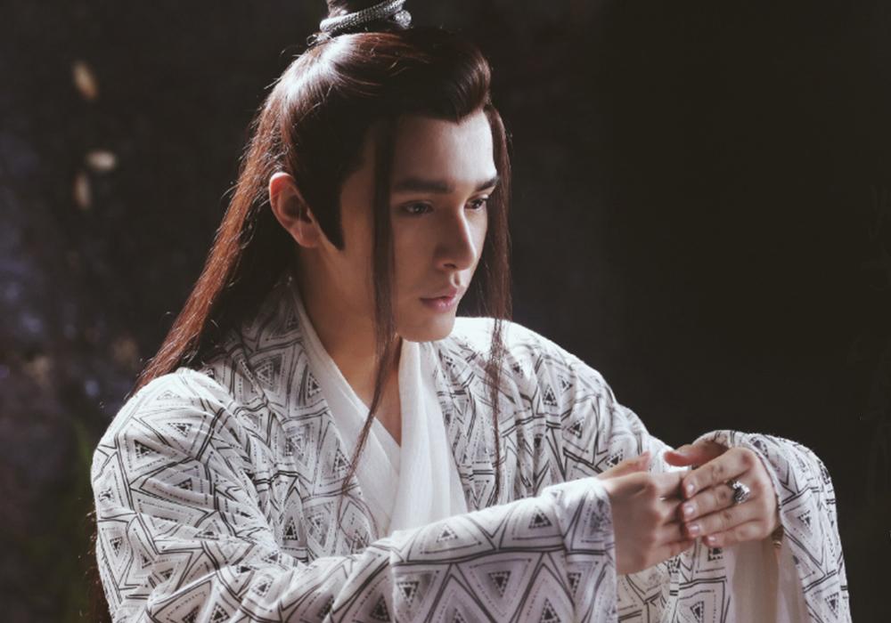 杨紫|《香蜜》8大主演现状，杨紫成顶流，男主变素人，扑哧君大变脸！