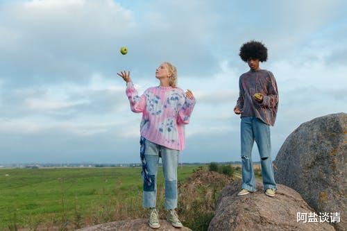 装修就想房子加你名：凤凰男处处算计，归来发现装修被砸妻子再婚