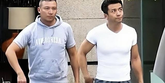 唐文龙|香港知名男星被曝与内地女友低调结婚，年过50岁仍想生小孩