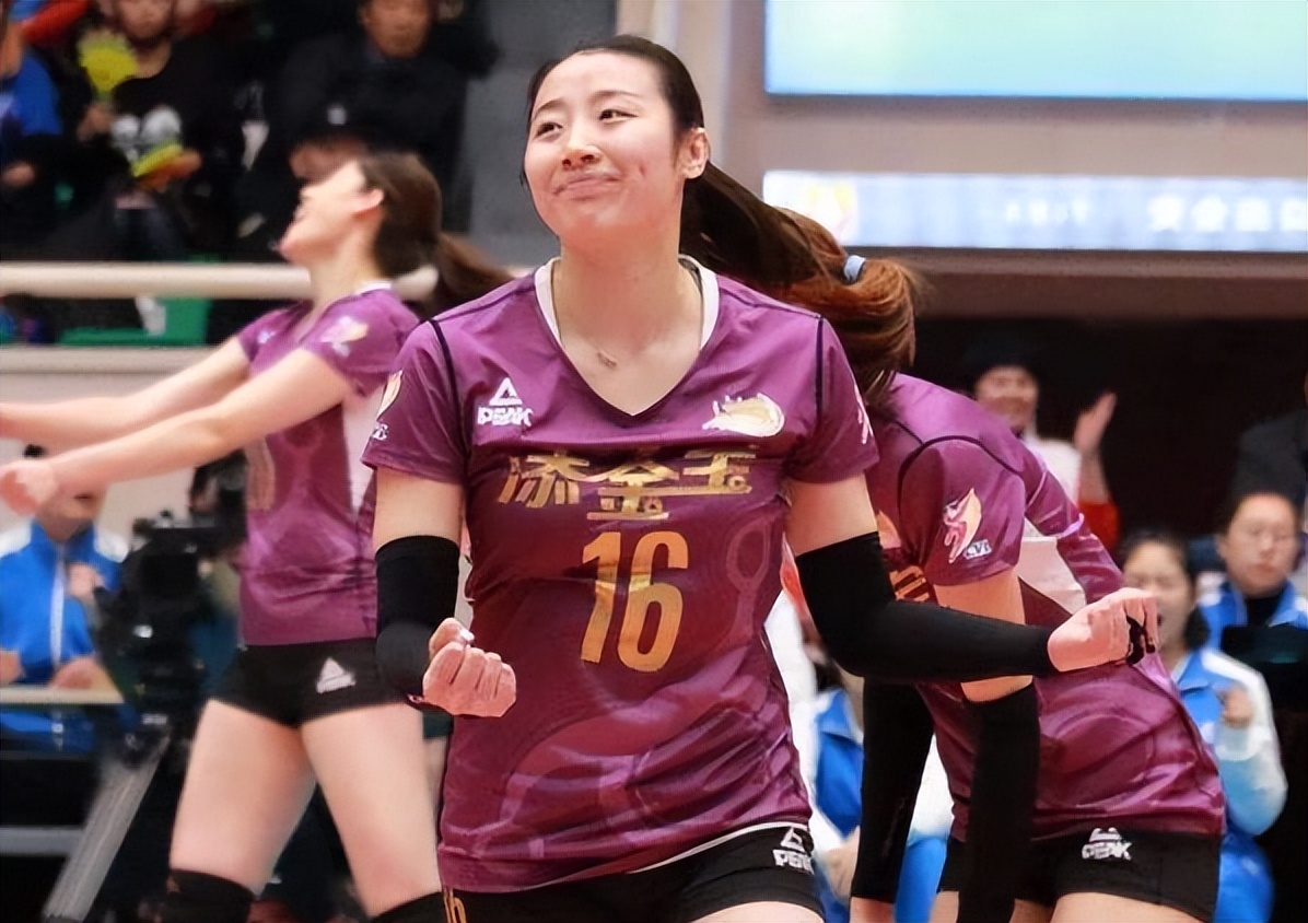 天津女排|天津女排20岁新星再缺训，几乎失宠，转会不失为良计！10将待归