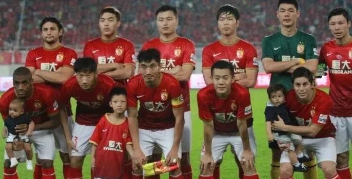 国足|升班马砸3亿，恒大不放人，国足被扣分，陈戌源连任，意大利梦灭