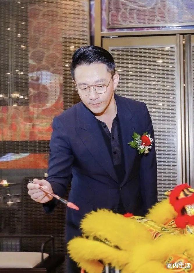 王一博|王一博在公司又重新续约了,公司高层这次让步给他更多好处!