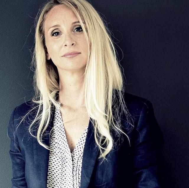 145㎡华丽的巴黎住宅,大面积温暖木质,网友:住这里每天会被美醒