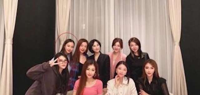 Angelababy|“人美心善”杨颖:安慰虞书欣像“哄娃”,在名媛圈甘当配角