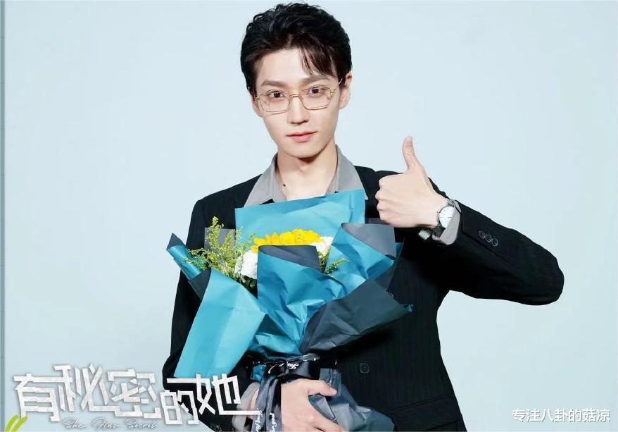 全员加速中|新一部情感复仇爽剧来袭,全员白切黑,“恩爱”夫妻双重伪装