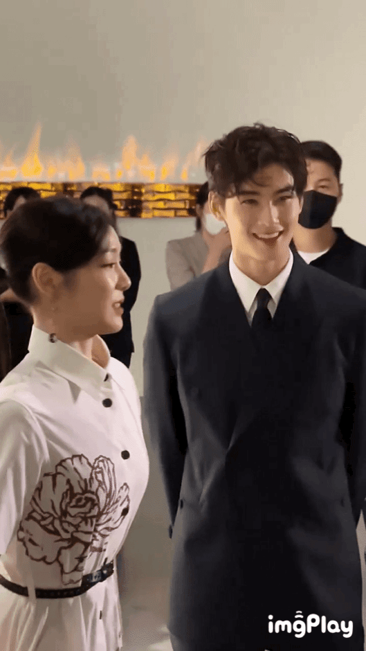 生图|?女星阿娇的新照吓到我了!为何变成这样?