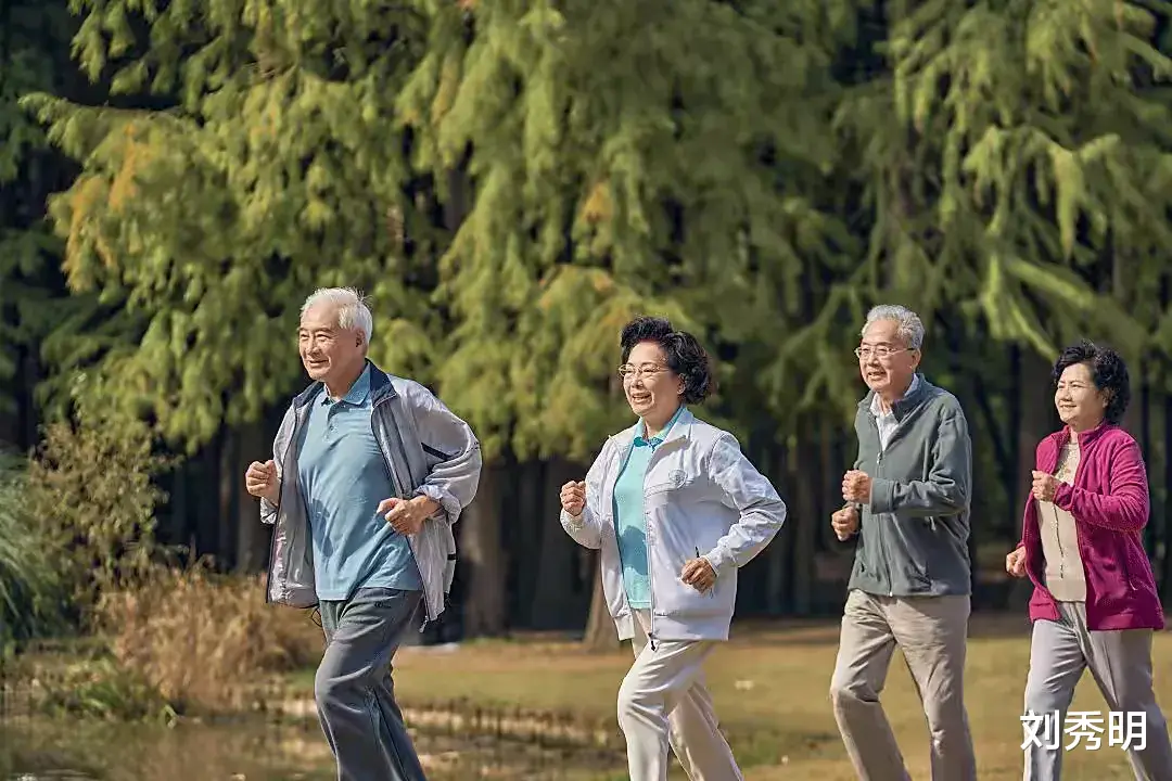 亿万富翁|美国亿万富翁:中国连续抛售千亿美债,开始与美元“切割”