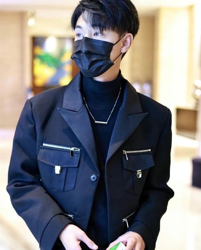 秦霄贤|德云社秦霄贤发文,给新综艺打Call,却被导播给戏弄了一番