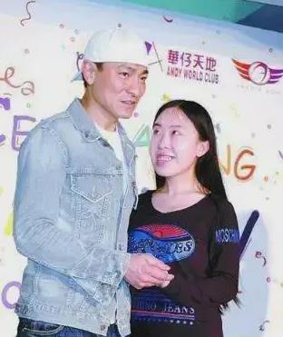 刘德华|赖文慧：一生只为刘德华伴舞，陪伴华仔25年不离不弃，41岁仍未婚