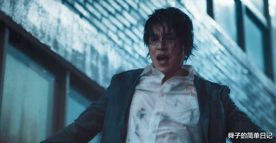 韩剧|韩剧真敢拍,这是模仿《搏击俱乐部》的感觉,一开局就揭露大场面