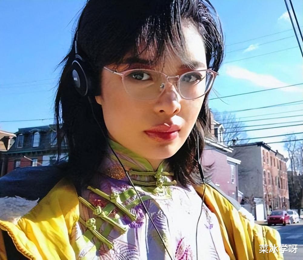 许可馨|“恨国女”许可馨移民还没成功，晒自拍：过得比你爽，再骂也没用