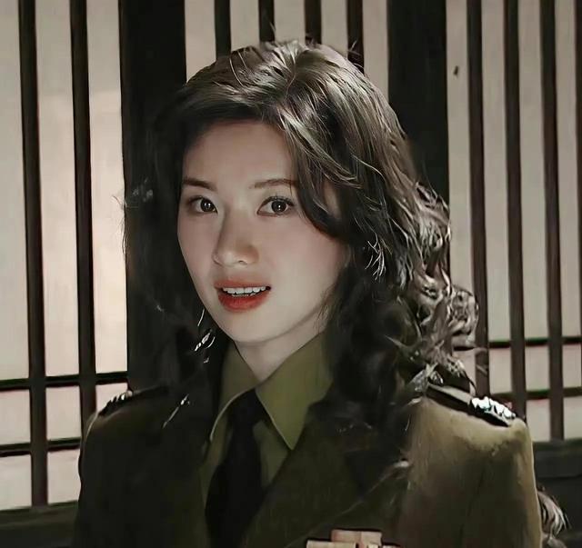 苑冉|苑冉：《神探狄仁杰》中最美女主，早年还是央视最可爱的小蜻蜓