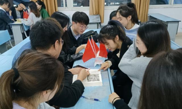 求职|“毕业就离开，女儿就这样回报”？父母直言后悔，引发热议