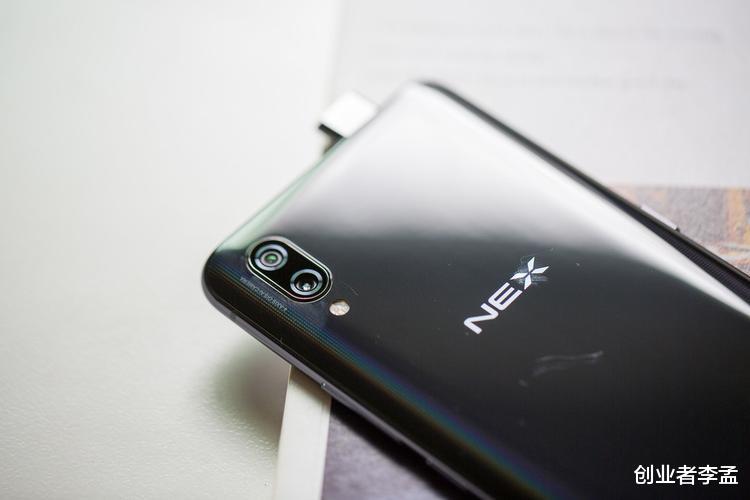 国产手机|繁荣的背后都是心酸，国产手机打造这个类目不赚钱，还挺烧钱！