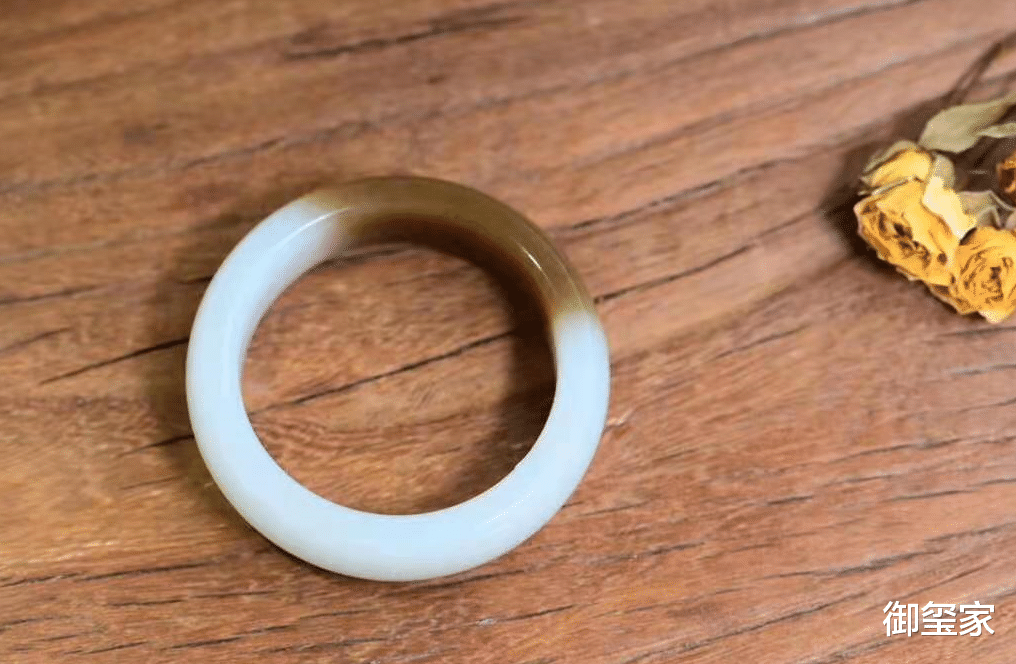 雕刻|和田玉老玉怎么分辨,掌握三点就明白了