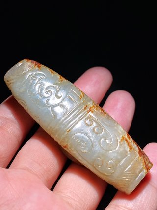 和田玉籽料|汉 和田玉籽料 白玉受沁 龙凤纹 玉勒 扁勒