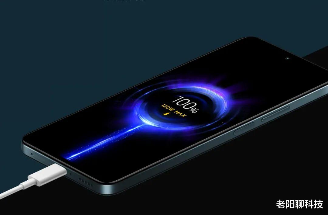 电池|边玩手机边充电对电池的危害大吗？手机电量低于多少就要充电了？