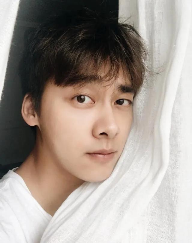 李易峰|网传李易峰嫖娼被抓,粉丝团称早就知道他的黑料,只是一直帮隐瞒
