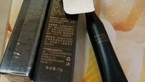 护肤品 老干妈走红后，国产老牌护肤品爆火，吊打兰蔻资生堂，却在大润发卖不动