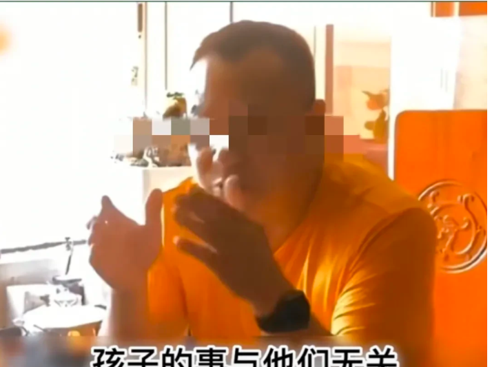 一孩子发生车祸，孩子父亲在平台上筹到了100万善款。想要取出来给孩子治病时，却遭到基金会的拒绝