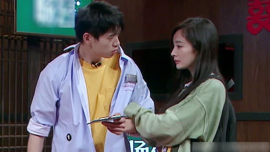 杨幂|35岁杨幂近况曝光,身材发福严重下盘宽大,蚂蚁腰也不见了