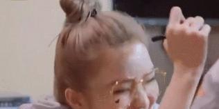 周扬青|爱豆傍上富婆?周扬青段星星恋情疑似曝光,小说内容照进现实?