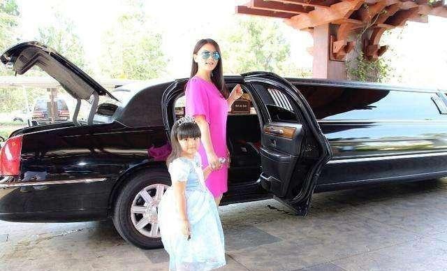 李湘|从李湘到林心如唐嫣，只生女儿的都喜欢炫富是压力太小吗？