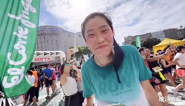 朱婷|新动态！女排第一主攻在国外参加马拉松，累到汗如雨下却表示很爽
