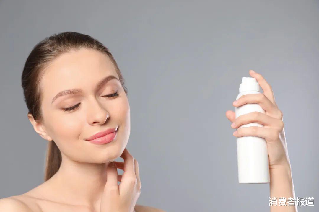 |15款保湿喷雾口碑评价:珂润保湿较佳;薇诺娜、依云喷水堪比“滋水枪”